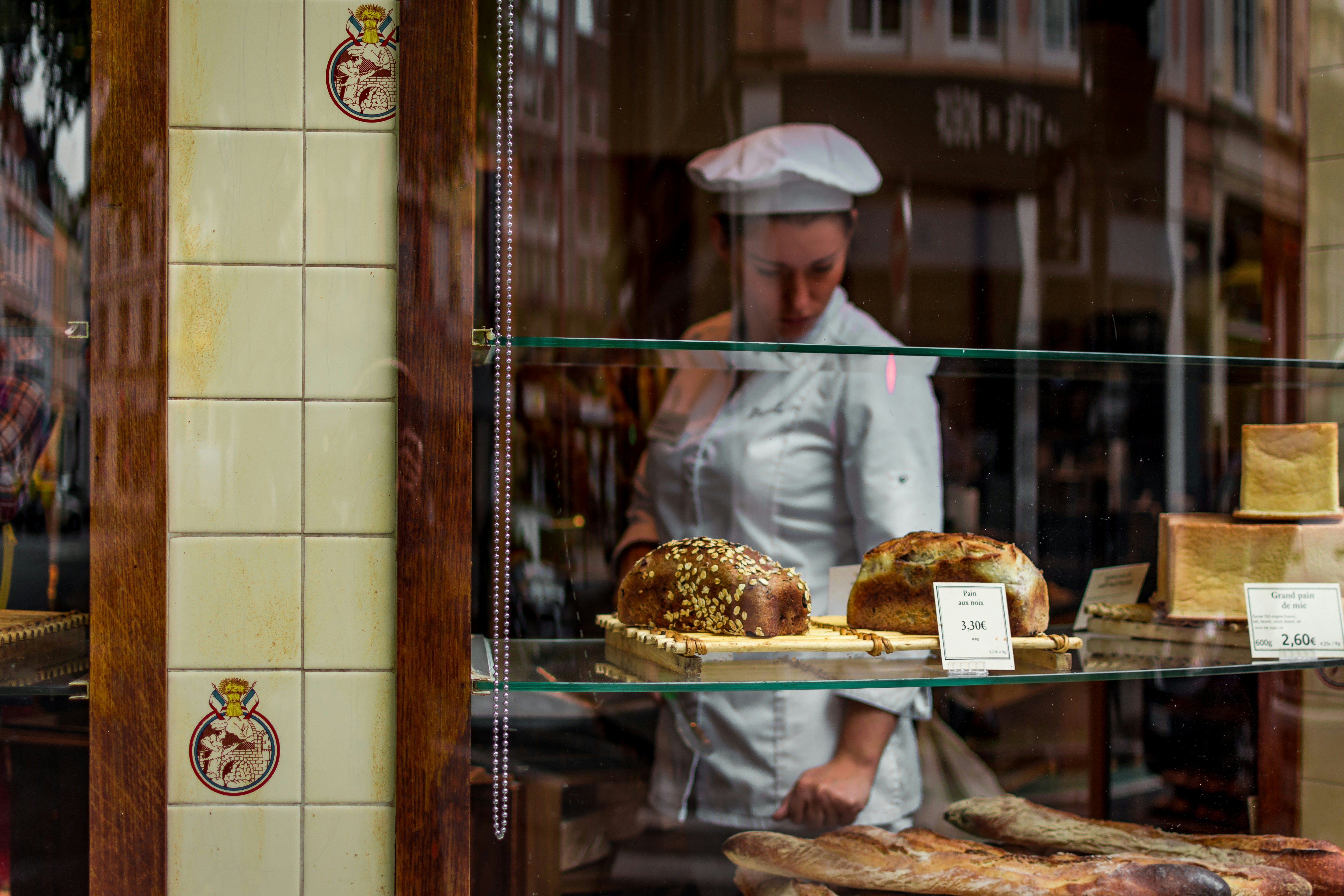 When to buy equipment for bakeries